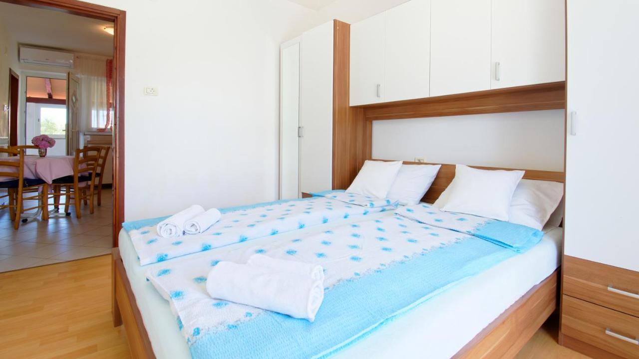 Apartments Susie By Rent Istria Умаг Екстериор снимка